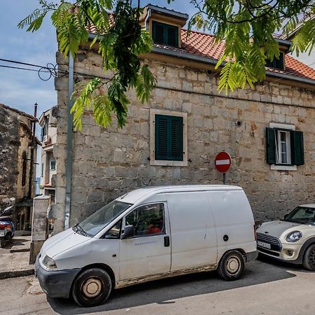 Apartments By The Sea Kastel Luksic, Kastela - 21921 Zewnętrze zdjęcie