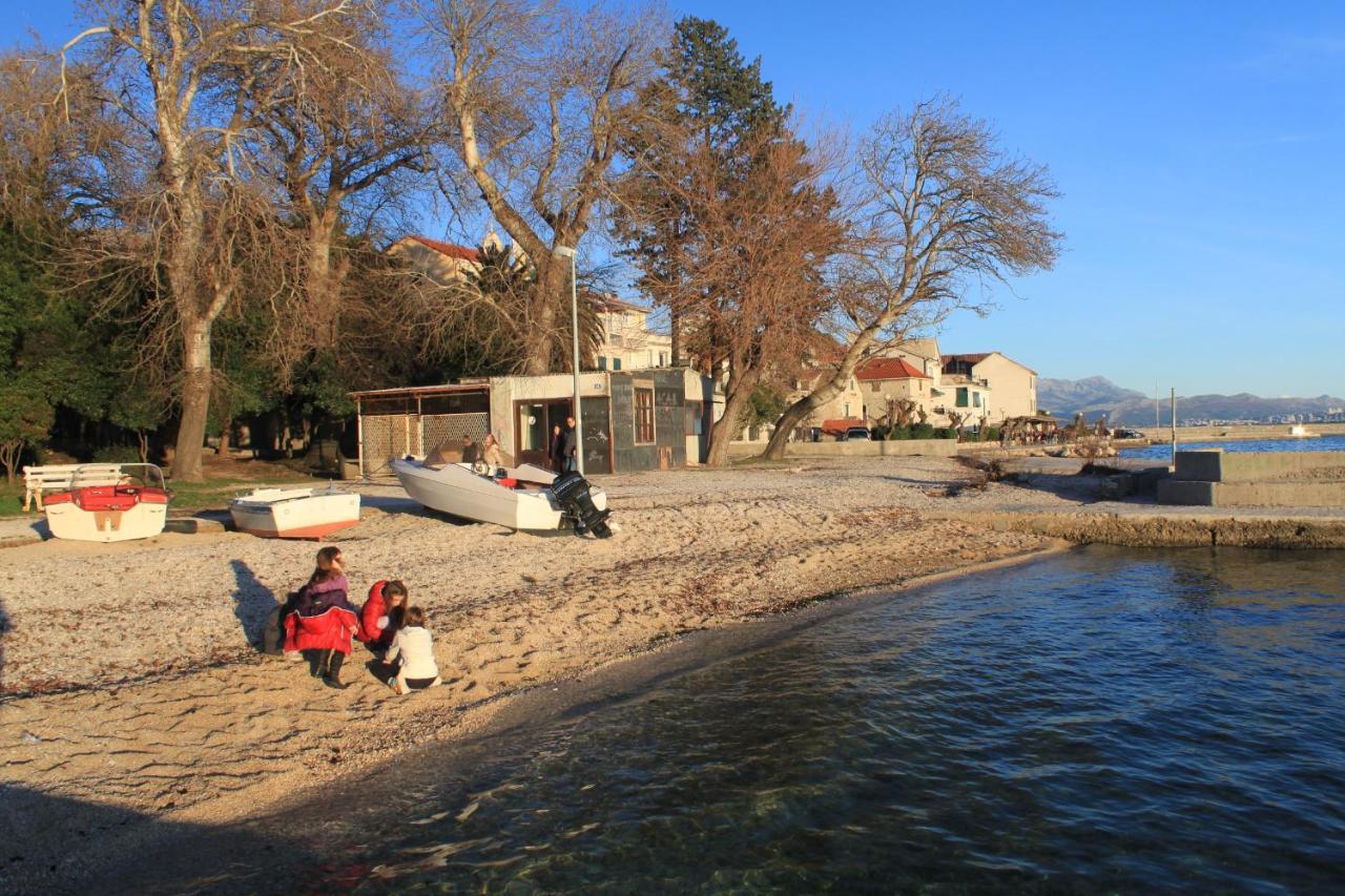 Apartments By The Sea Kastel Luksic, Kastela - 21921 Zewnętrze zdjęcie