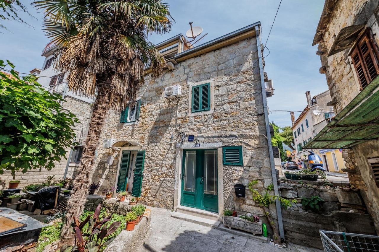 Apartments By The Sea Kastel Luksic, Kastela - 21921 Zewnętrze zdjęcie